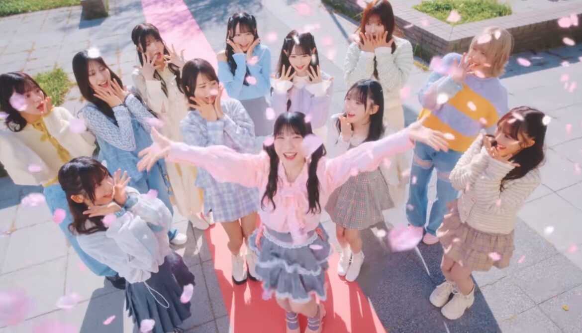 来自少女偶像团体音乐视频发画面